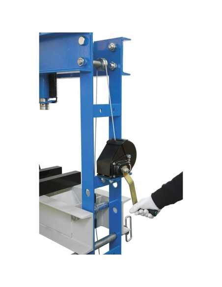 Presse hydraulique manuelle et pneumatique d'atelier 45 tonnes fervi p001/45