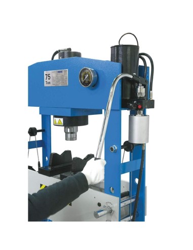 Presse hydraulique manuelle et pneumatique d'atelier 75 tonnes fervi p001/75