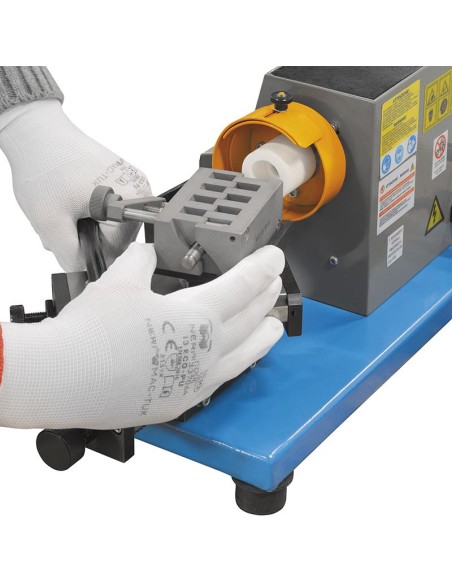 Affuteur de forets helicoidaux pour forets de 3 a 20 mm fervi a0132a