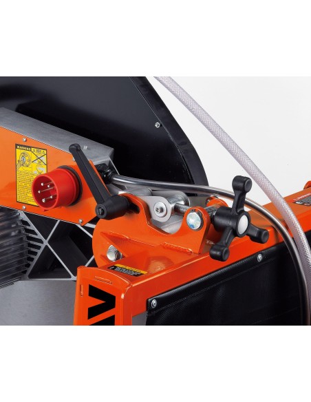 5 - Machine de decoupe de pierre eau 400v 55x27cm lame 700mm Battipav expert 700