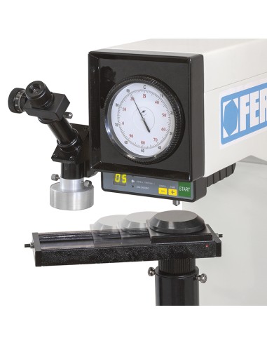 3 - Durometre de table motorise pour l'etalonnage